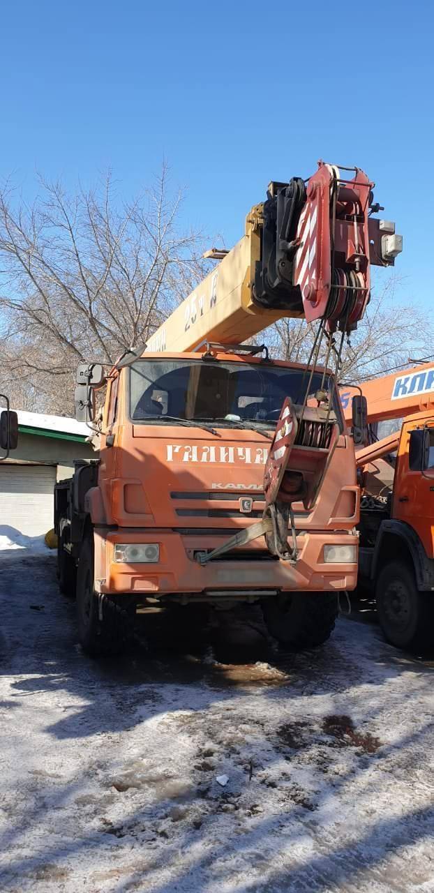 Автокран 28 м 25 тонн вездеход - ТехСтрой48 - аренда спецтехники в Липецке